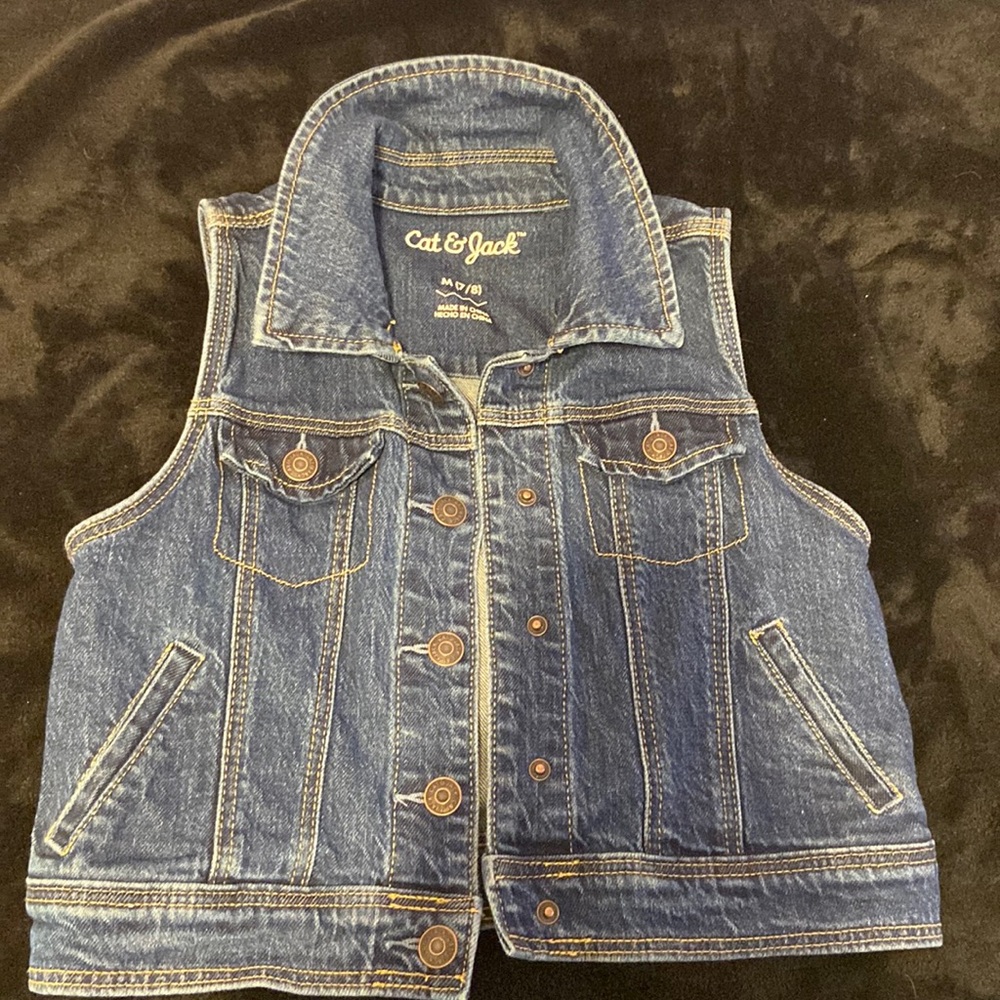 Cat & Jack jean vest size medium 7/8